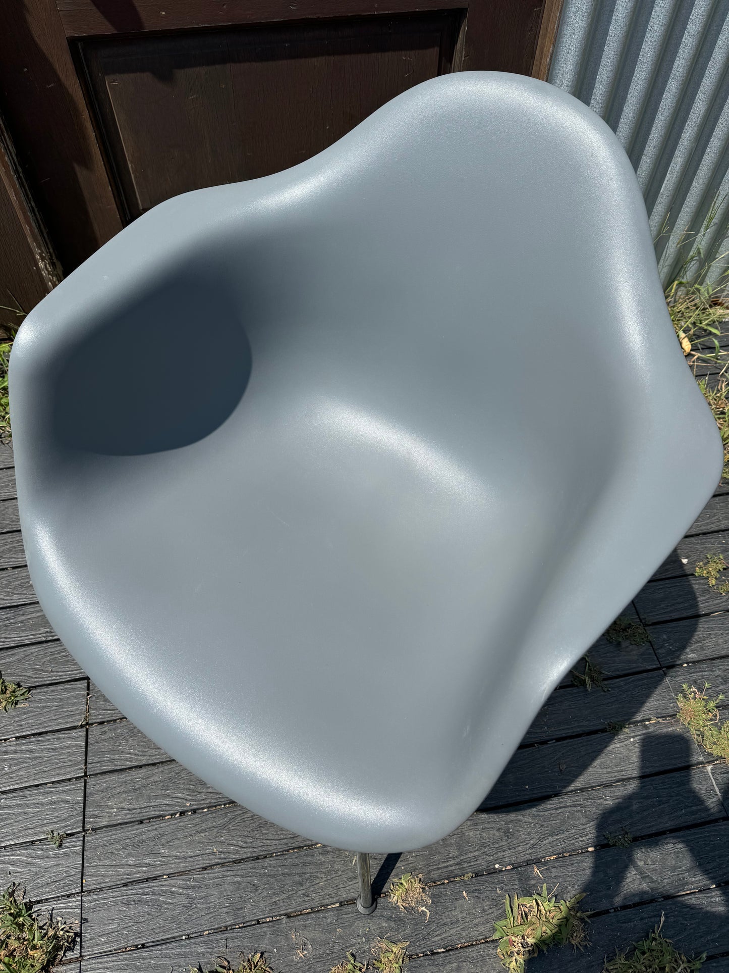 Herman Miller Molded Plastic Armchair With 4 Leg Base