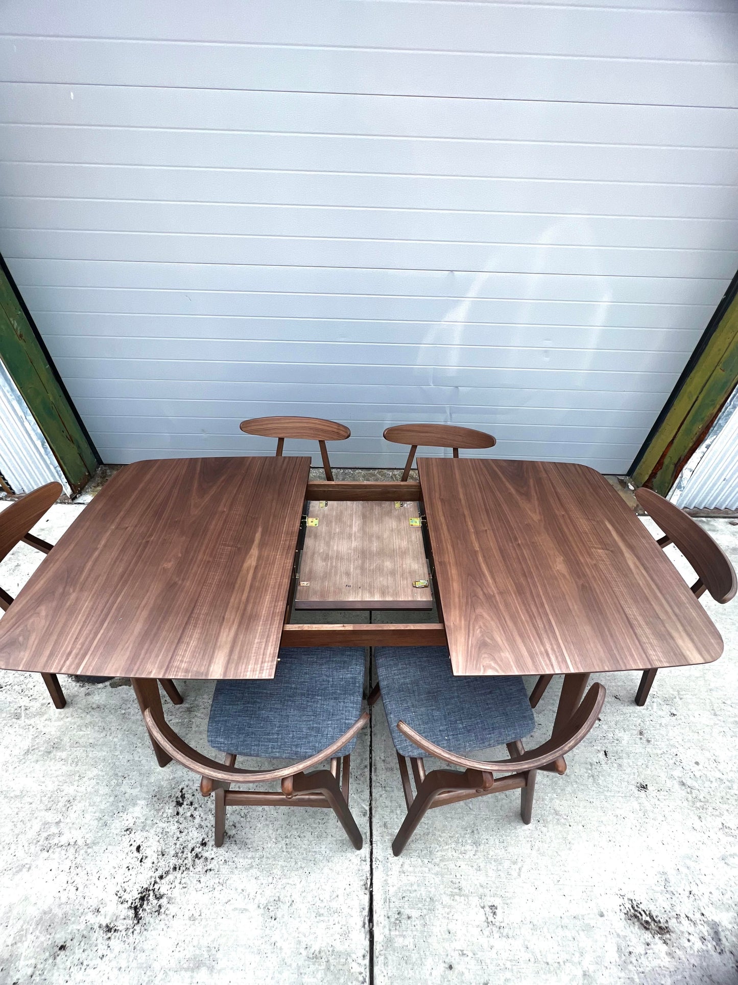 Nova Extendable Dining Table