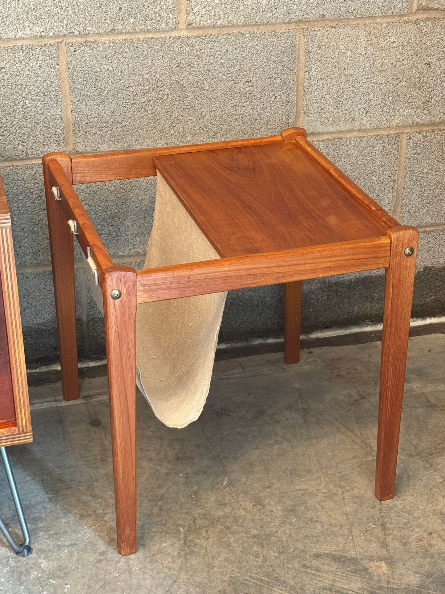 Vintage Mid Century Modern Magazine Rack Side Table